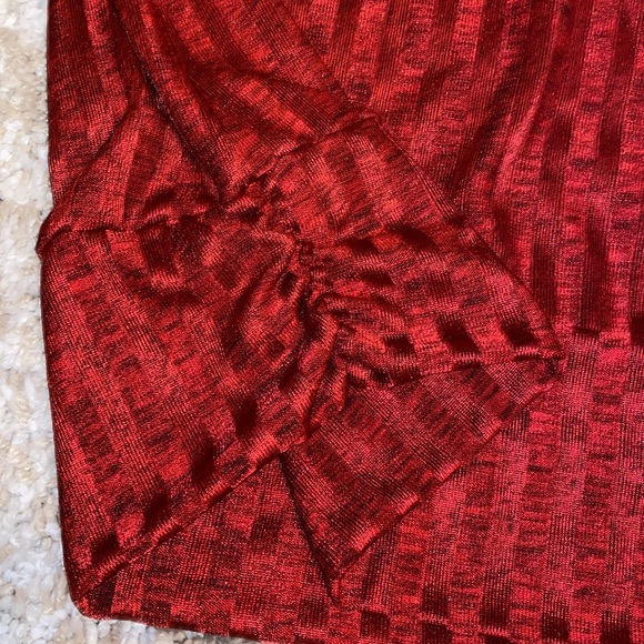 Holiday Top by BCX Puffed Long Sleeve Sz M, Red Black - Picture 8 of 11